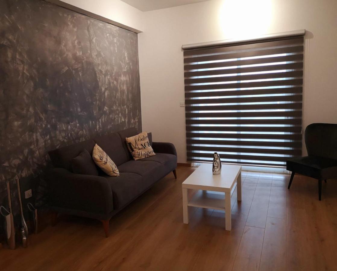 Kalidonia Residence Suite Nicosia , Spacious 2 Bedroom Suite With Office Bagian luar foto