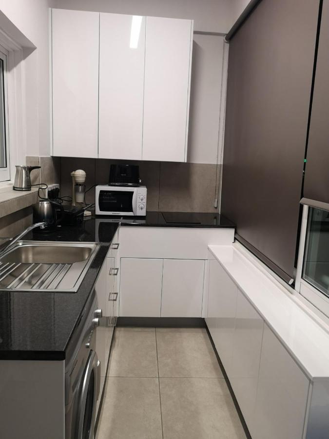 Kalidonia Residence Suite Nicosia , Spacious 2 Bedroom Suite With Office Bagian luar foto