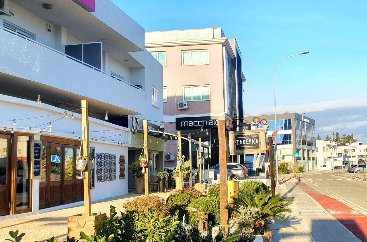 Kalidonia Residence Suite Nicosia , Spacious 2 Bedroom Suite With Office Bagian luar foto