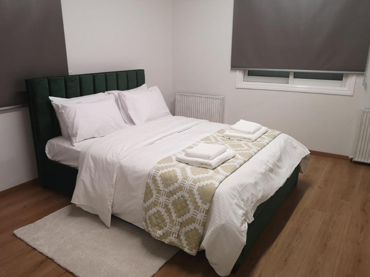 Kalidonia Residence Suite Nicosia , Spacious 2 Bedroom Suite With Office Bagian luar foto