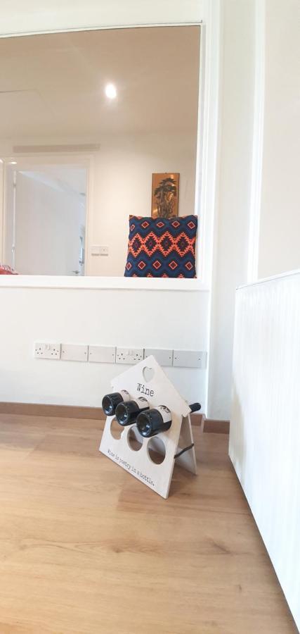 Kalidonia Residence Suite Nicosia , Spacious 2 Bedroom Suite With Office Bagian luar foto